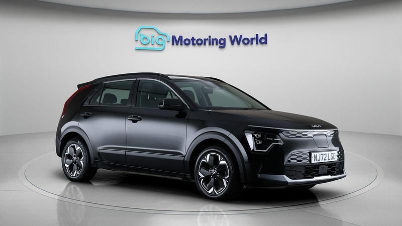 Used 2022 Kia e-Niro 2 SUV | £14,800 (Good price) - Image 1/4