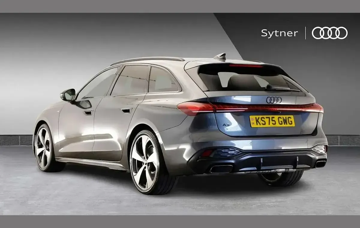 Used Audi A5 Advanced 147 HP (108 kW) 2025 Grey Estate