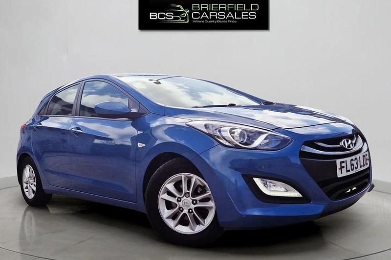 Blue Used 2013 Hyundai i30 Active Hatchback | £2,990 (Good price) - Image 1/1