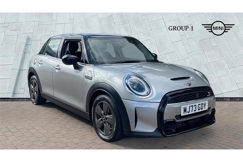 Silver Used 2023 Mini Cooper S Comfort Hatchback | £18,450 (Good price) - Image 1/4