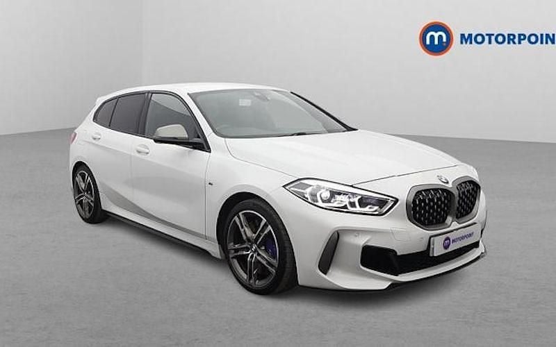 Begagnad BMW M135 306 HK (225 kW) 2024 Halvkombi