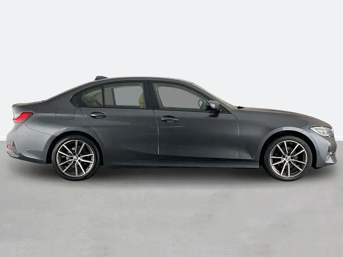 Usado BMW 320 Sport Line 2021 Gris Berlina