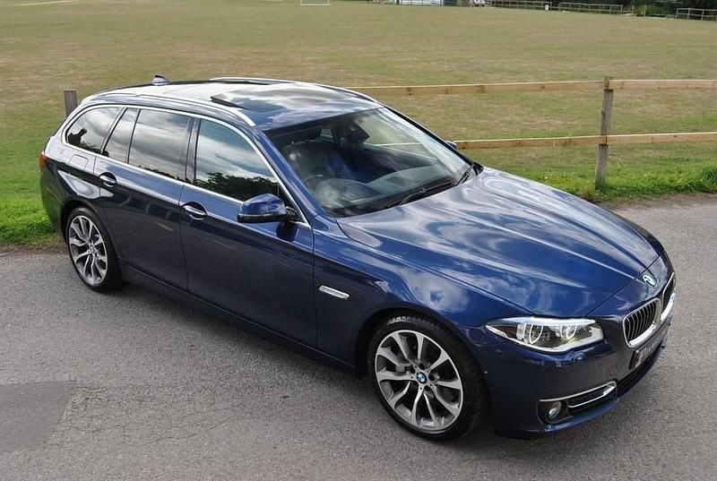 Blue Used 2016 BMW 535 Luxury Line Estate | £17,990 (Expensive) - Image 1/4