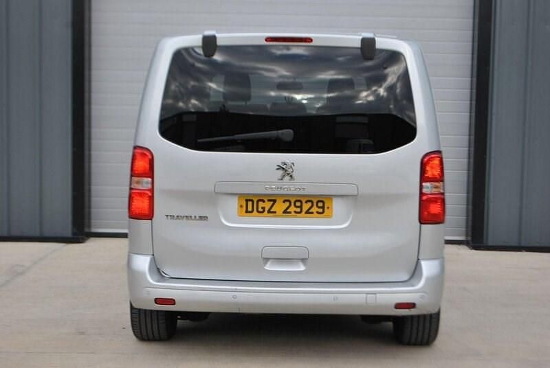 Used Peugeot Traveller Active 2016 Silver MPV