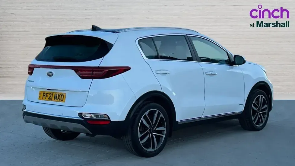 Used Kia Sportage 174 HP (127 kW) 2021 White SUV