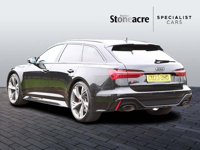 Begagnad Audi RS6 Advanced 591 HK (434 kW) 2023 Svart Kombi