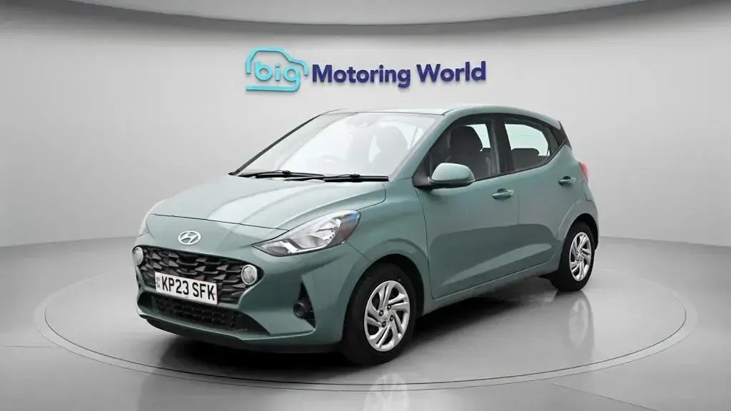 Used Hyundai i10 SE 67 HP (49 kW) 2022 Green Hatchback