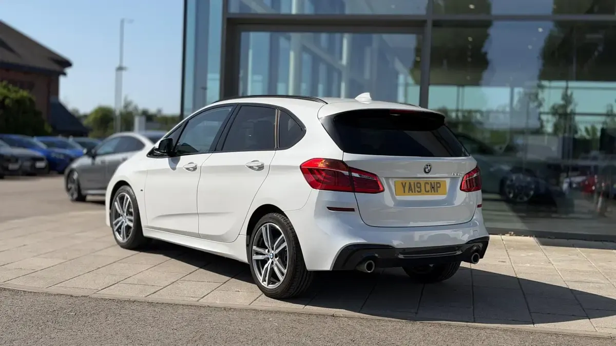 Used BMW 220 Active Tourer M Sport 189 HP (139 kW) 2019 White MPV