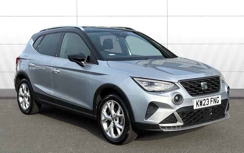 Used 2025 Seat Arona FR SUV | £14,274 (Good price) - Image 1/4