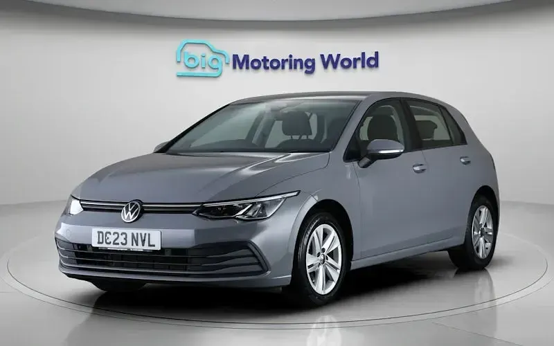 Used VW Golf VIII Life 131 HP (96 kW) 2023 Grey Hatchback