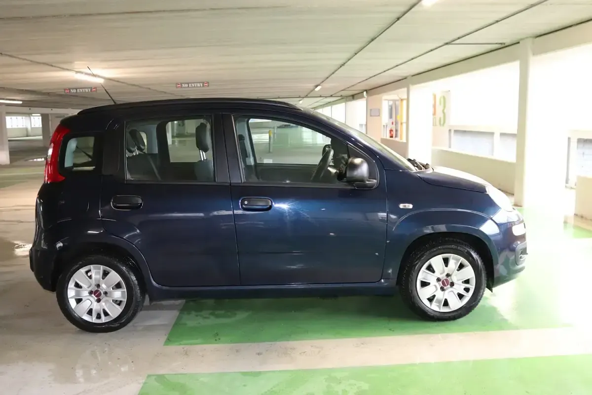 Used Fiat Panda Easy 69 HP (50 kW) 2017 Blue Hatchback