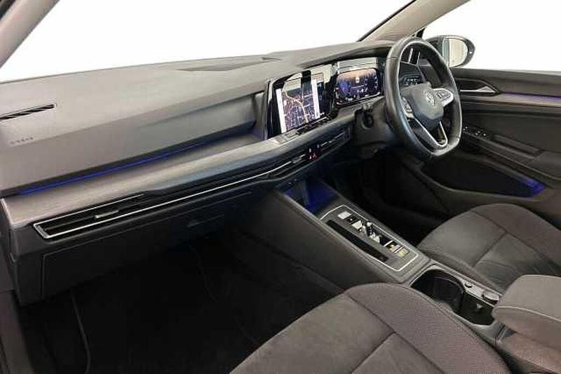 Used VW Golf VII Style 150 HP (110 kW) 2021 Black Hatchback