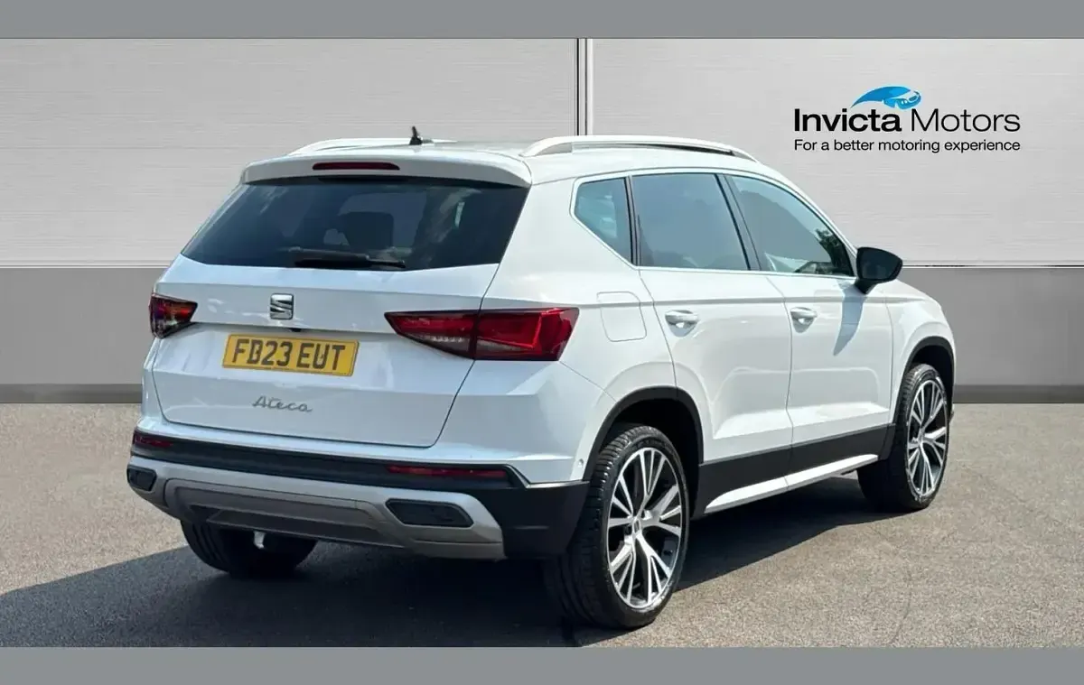 Used Seat Ateca Xperience Lux 150 HP (110 kW) 2023 Nevada white metallic SUV