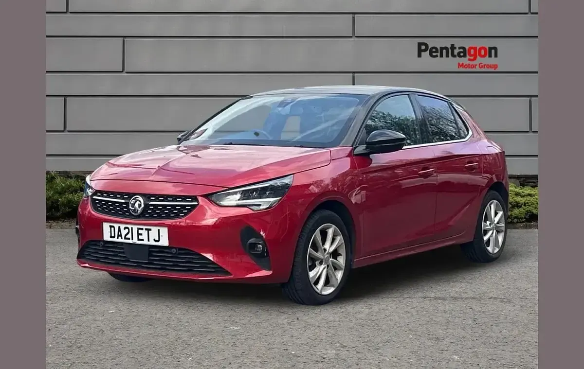 Used Vauxhall Corsa Elite 99 HP (72 kW) 2021 Red Hatchback