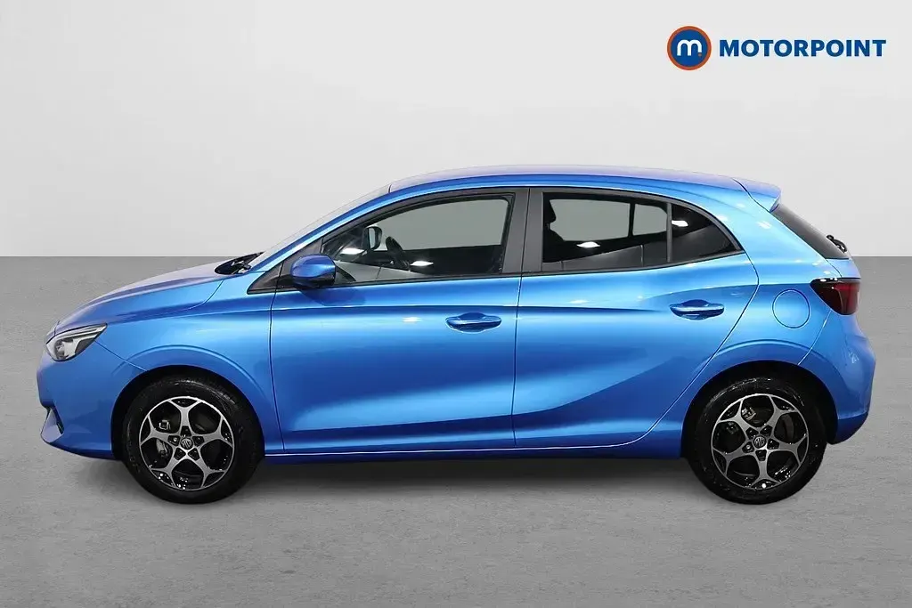 Begagnad MG MG3 Trophy 194 HK (142 kW) 2025 Blå Halvkombi