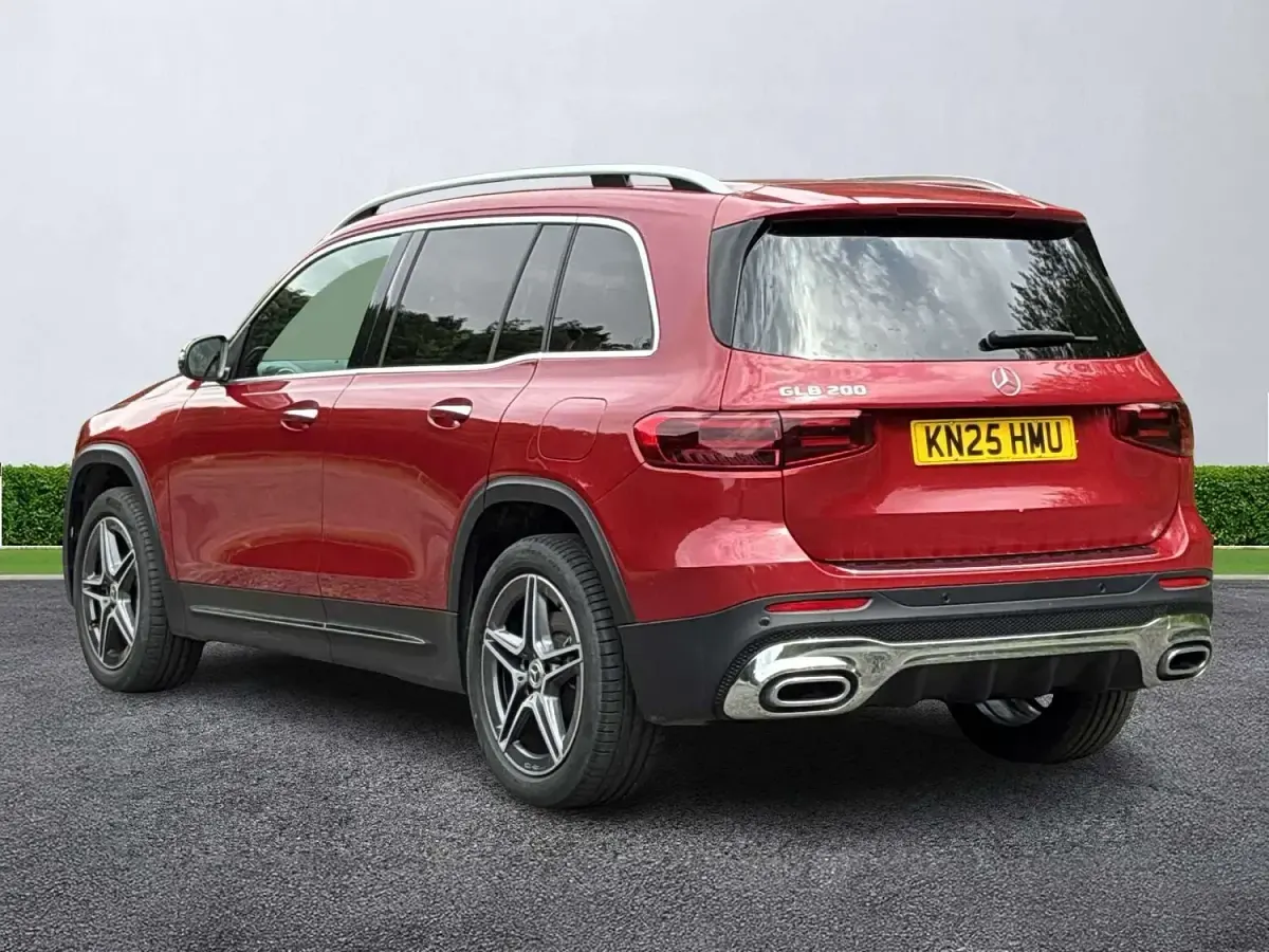 Used Mercedes GLB200 Executive 163 HP (119 kW) 2025 Red SUV