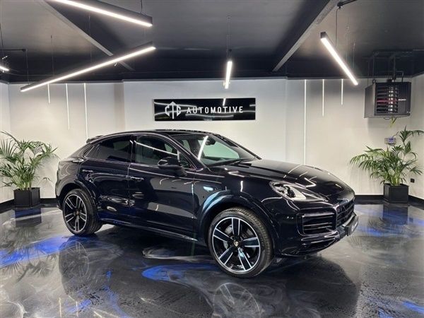 Black Used 2020 Porsche Cayenne SUV | £47,880 (A bit pricey) - Image 1/1