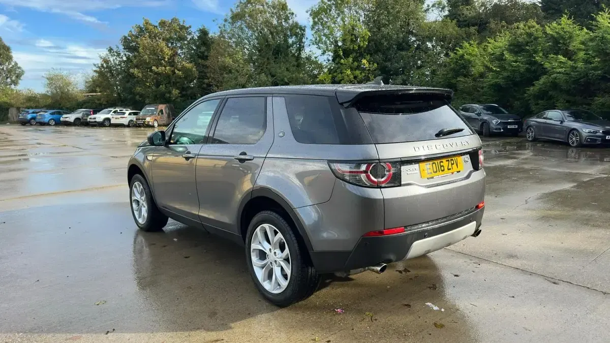Used Land Rover Discovery Sport HSE 180 HP (132 kW) 2016 Grey SUV