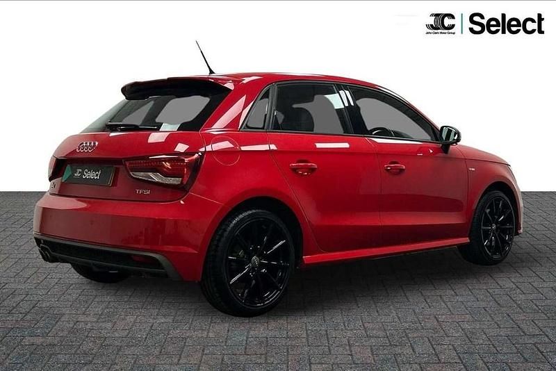 Begagnad Audi A1 S-Line 123 HK (90 kW) 2018 Röd Halvkombi