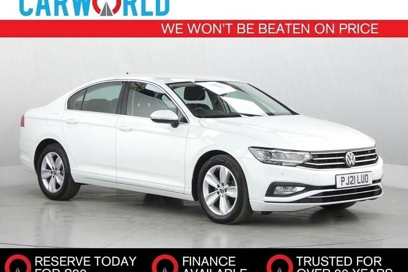 White Used 2021 VW Passat SE Sedan | £10,700 (Good price) - Image 1/1