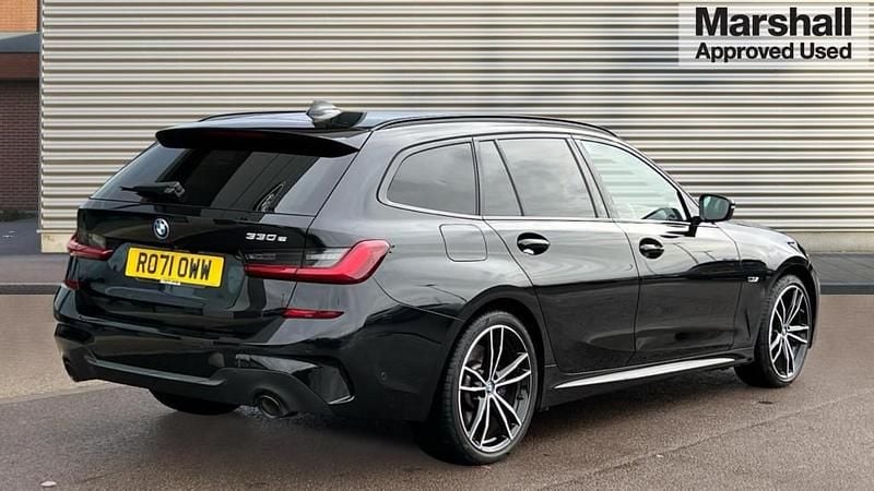 Used BMW 330e M Sport 292 HP (214 kW) 2021 Black Estate
