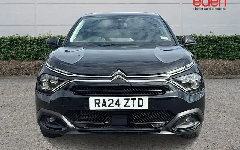 Used Citroën C4 PureTech 102 HP (75 kW) 2024 Black SUV