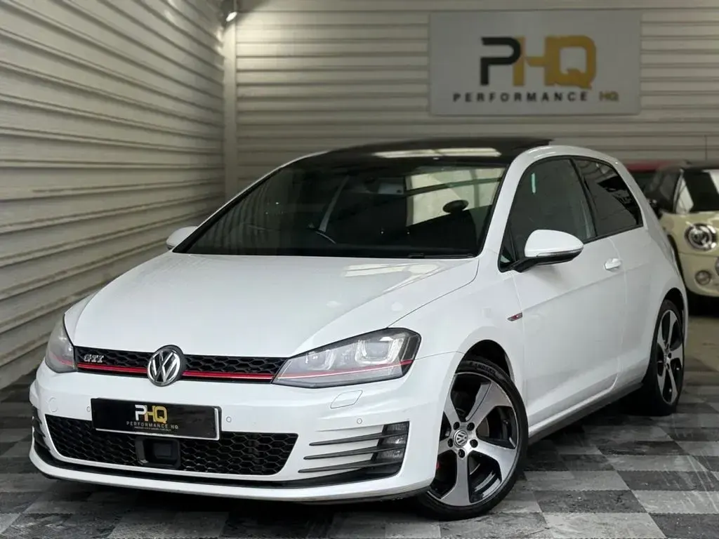 Used VW Golf VII GTI 2014 White Hatchback