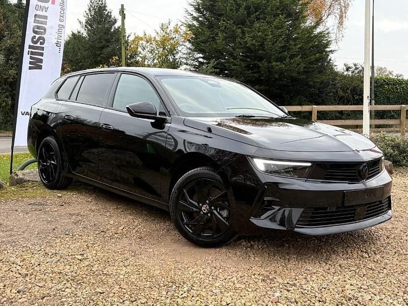 Silver New 2025 Vauxhall Astra S Estate | £21,649 (Good price) - Image 1/4