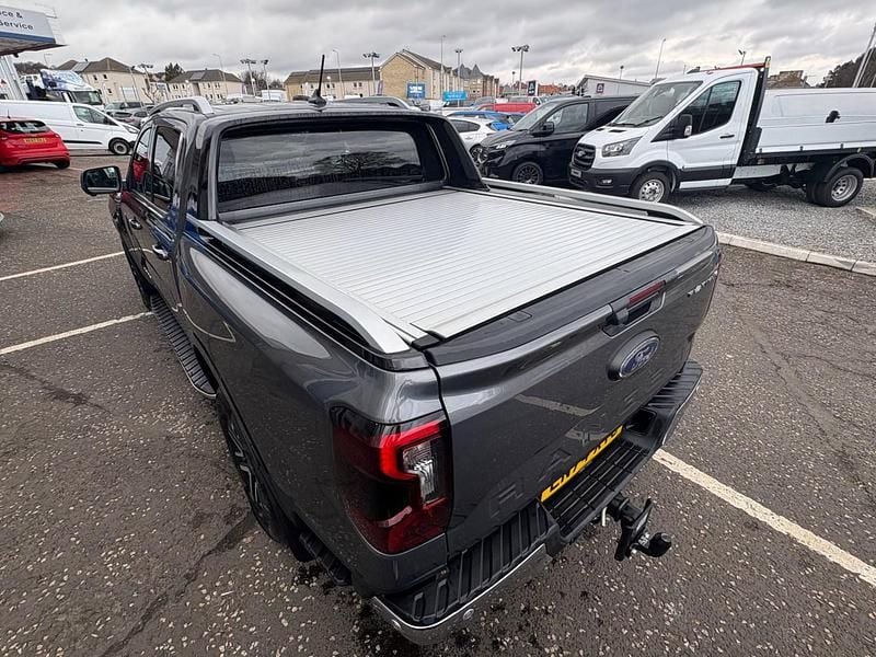Used Ford Ranger Platinum 240 HP (176 kW) 2025 Grey Pickup