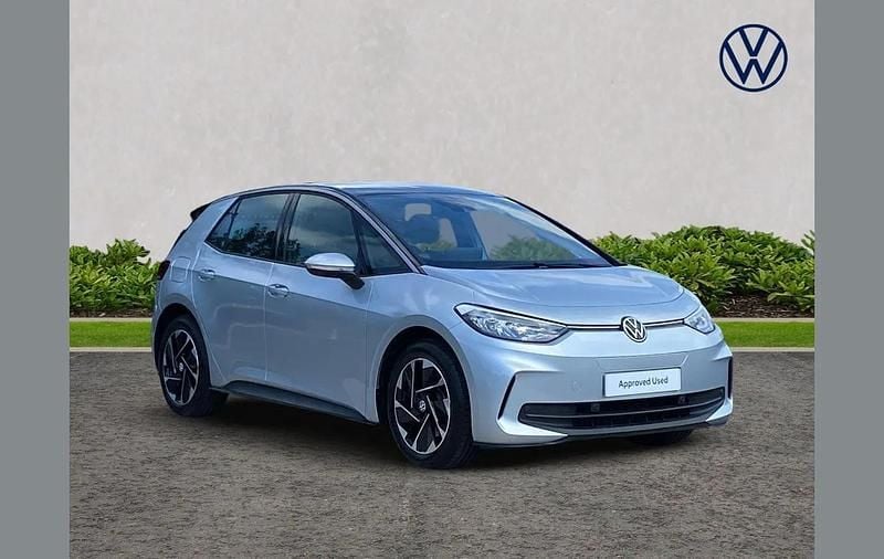 Silver Used 2025 VW ID.3 Pro Hatchback | £24,390 (Expensive) - Image 1/4