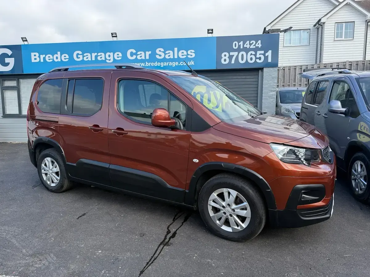 Used Peugeot Rifter Allure 131 HP (96 kW) 2019 Bronze MPV