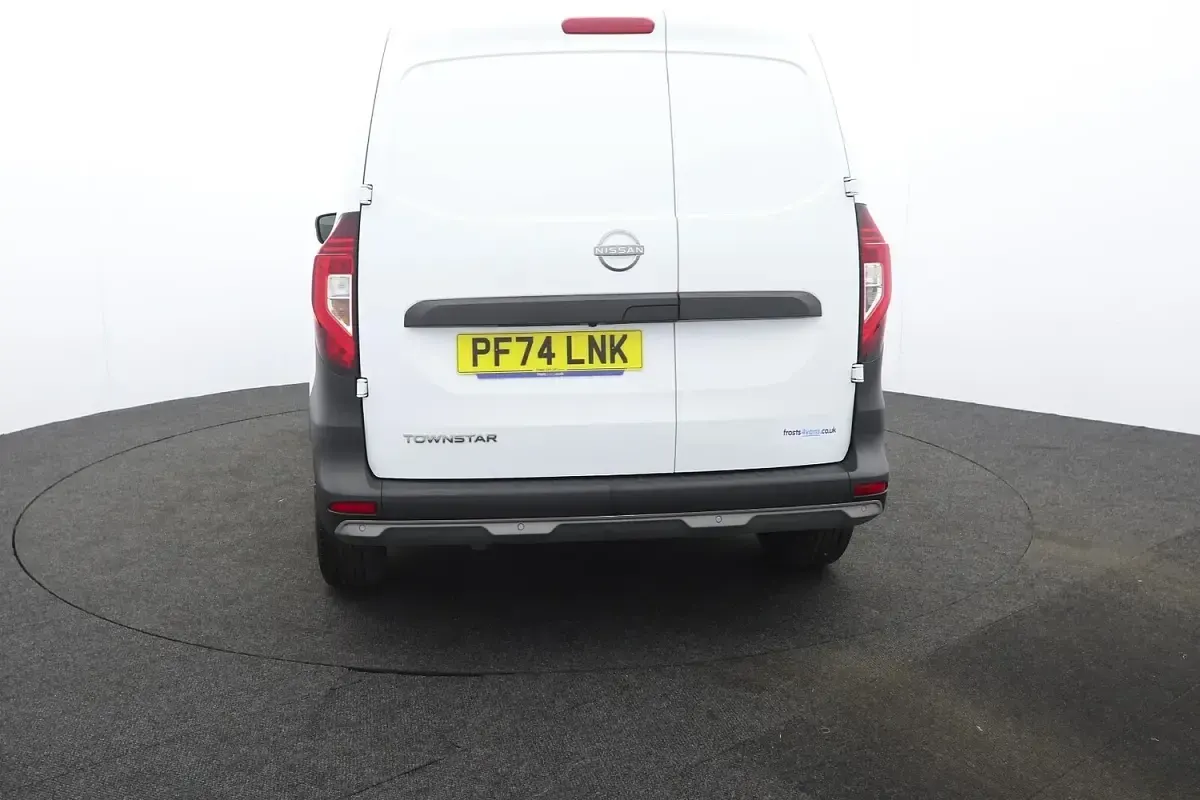 Używany Nissan Townstar Acenta 130 KM (95 kW) 2024 Biały Van