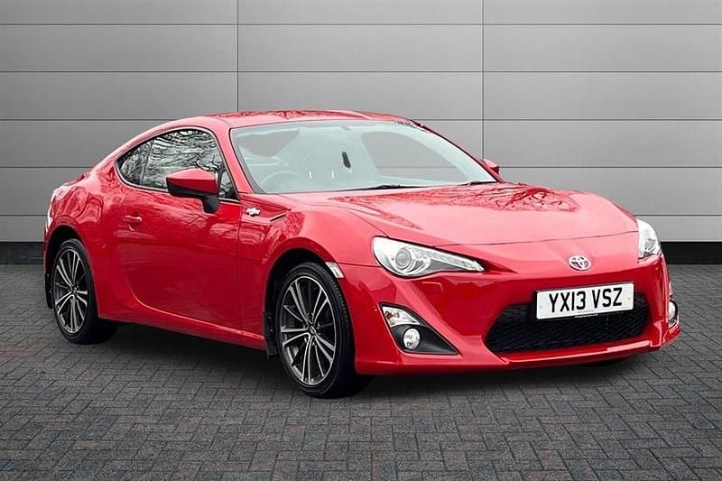 Dark red Used 2013 Toyota GT86 GT Coupe | £16,990 (Fair price) - Image 1/4