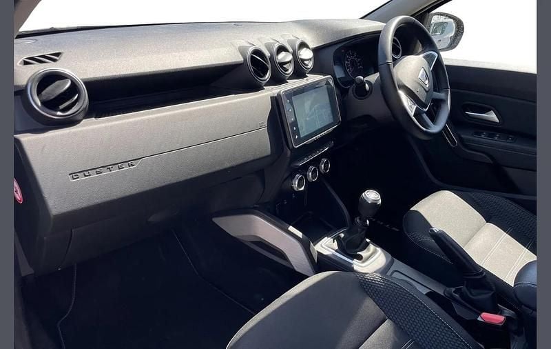 Used Dacia Duster Prestige 99 HP (72 kW) 2022 Grey SUV