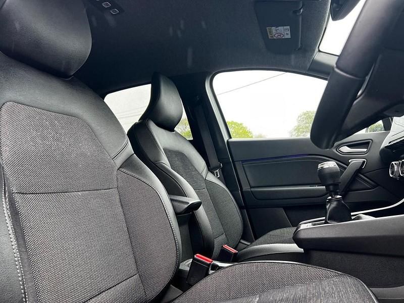 Used Renault Captur Rive Gauche 2023 Grey SUV