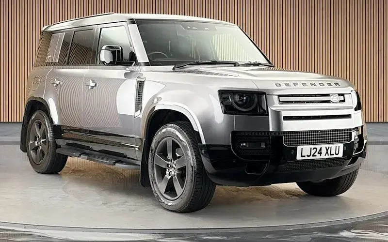 Used Land Rover Defender HSE Dynamic 250 HP (183 kW) 2024 SUV