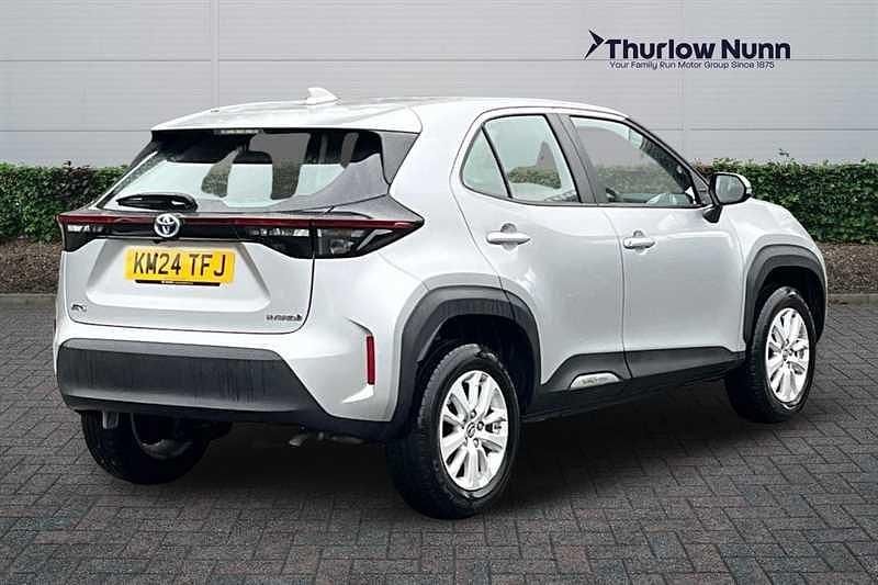 Used Toyota Yaris Cross 116 HP (85 kW) 2024 Silver SUV