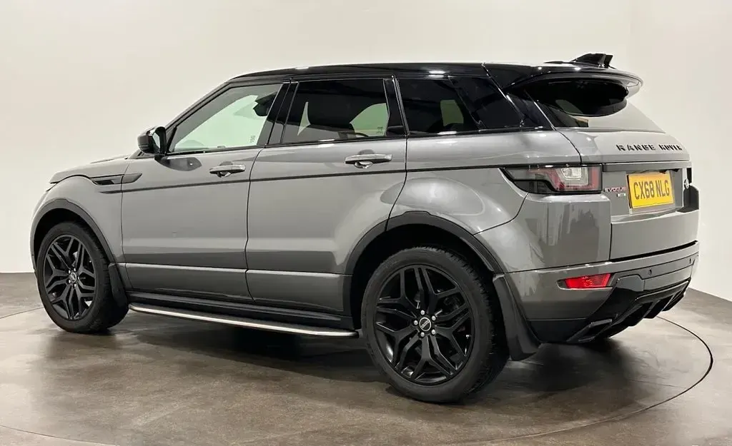 Used Land Rover Range Rover evoque HSE Dynamic 180 HP (132 kW) 2018 Grey Estate