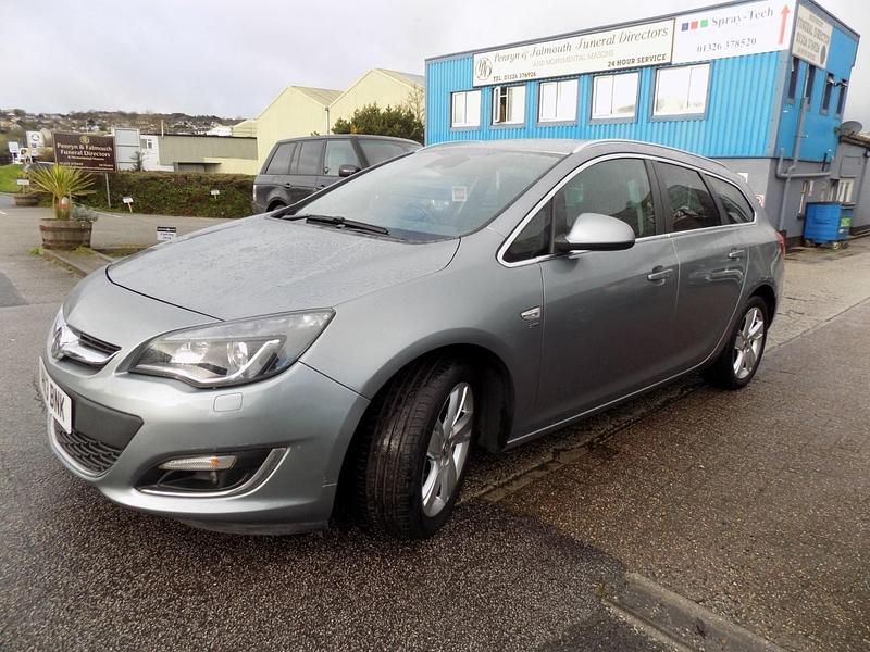 Used Vauxhall Astra SRi 2013 Silver Estate