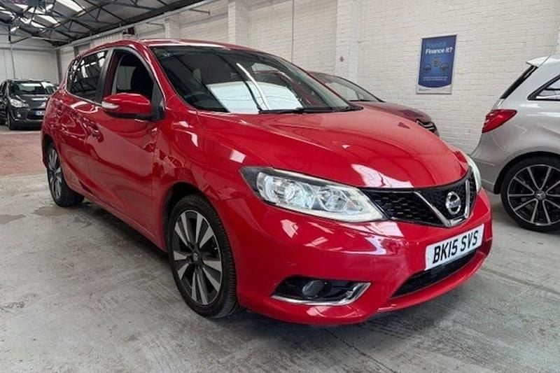 Red Used 2015 Nissan Pulsar N-TEC Hatchback | £5,990 (Fair price) - Image 1/1