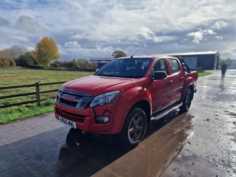 Red Used 2016 Isuzu D-Max Pickup | £5,995 (Super price) - Image 1/4
