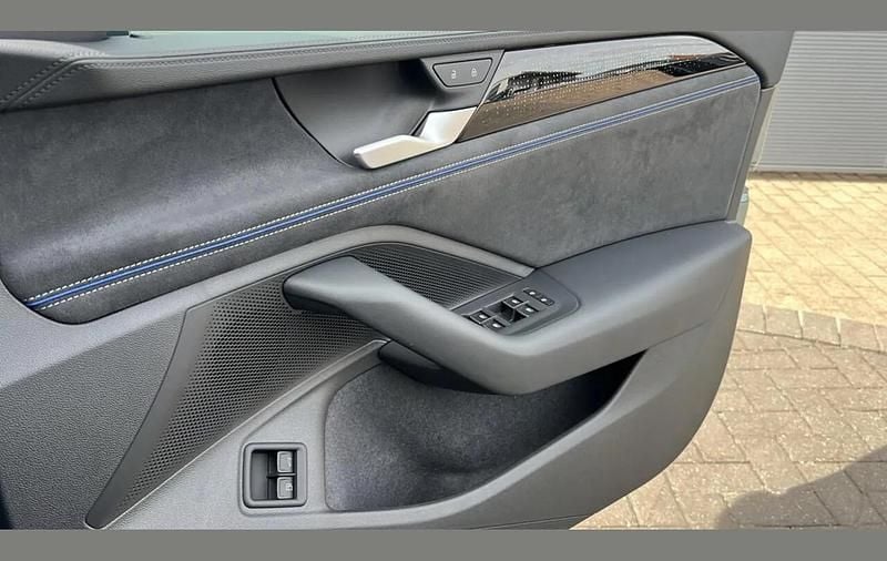 Usado VW Passat R-line 272 HP (200 kW) 2025 Verde Carrinha