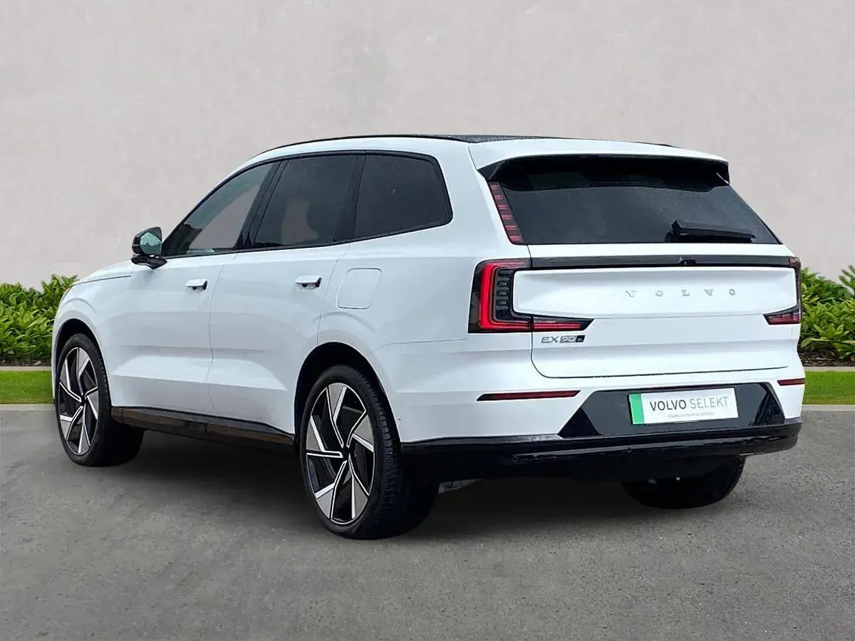 New Volvo EX90 Ultra 300 kW (408 HP) 2025 White SUV