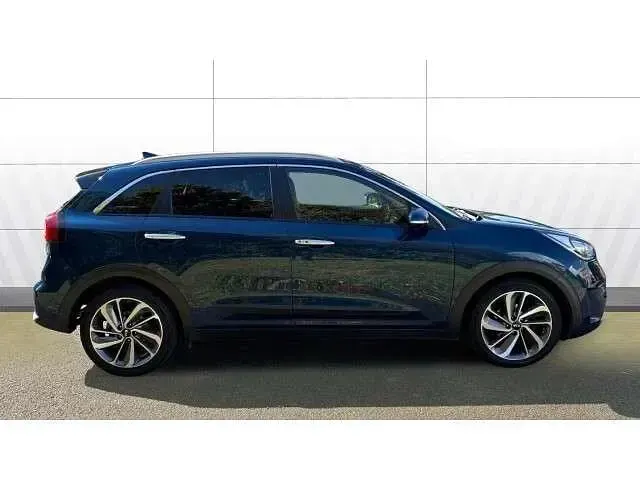 Used Kia Niro 141 HP (103 kW) 2017 Blue SUV