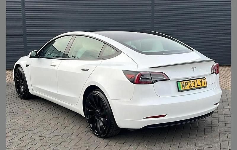 Used Tesla Model 3 Performance 461 kW (627 HP) 2023 White Sedan