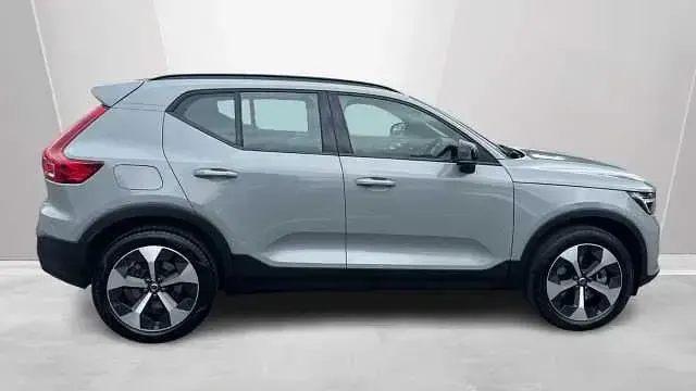 Used Volvo XC40 Plus 194 HP (142 kW) 2025 SUV