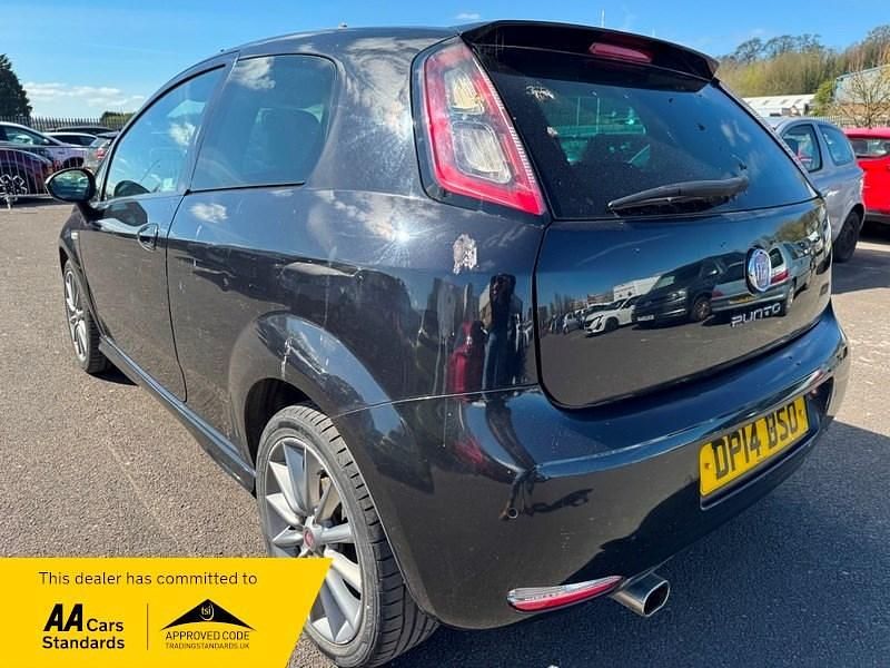 Used Fiat Punto 77 HP (56 kW) 2014 Black Hatchback