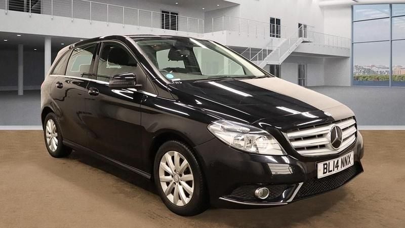 Black Used 2014 Mercedes B180 SE MPV | £7,600 (Good price) - Image 1/4