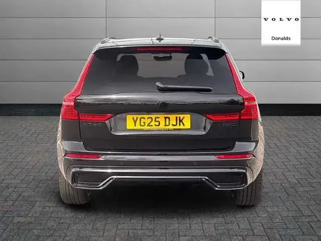 Used Volvo XC60 Plus 247 HP (181 kW) 2025 Black SUV
