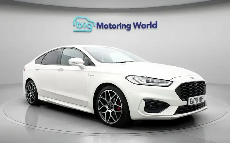 Used Ford Mondeo ST-Line 190 HP (139 kW) 2020 White Hatchback